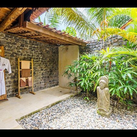 Louka Beach Bali Tianyar Екстериор снимка