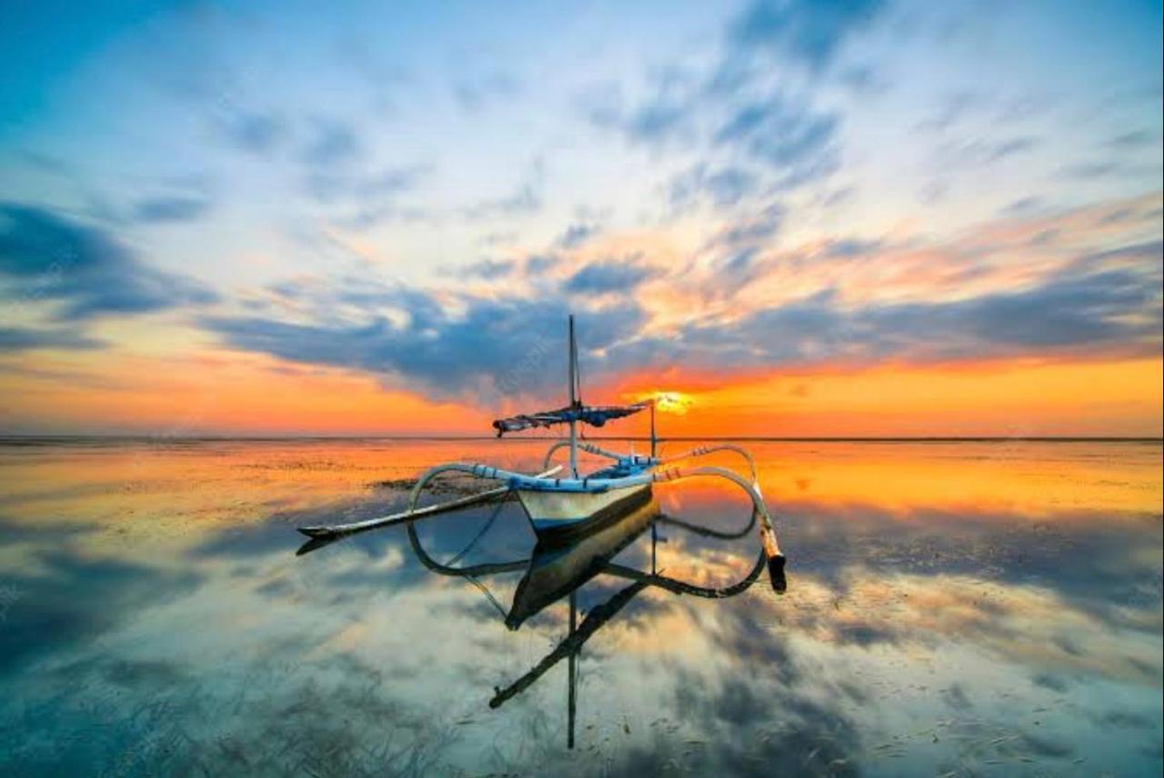 Louka Beach Bali Tianyar Екстериор снимка