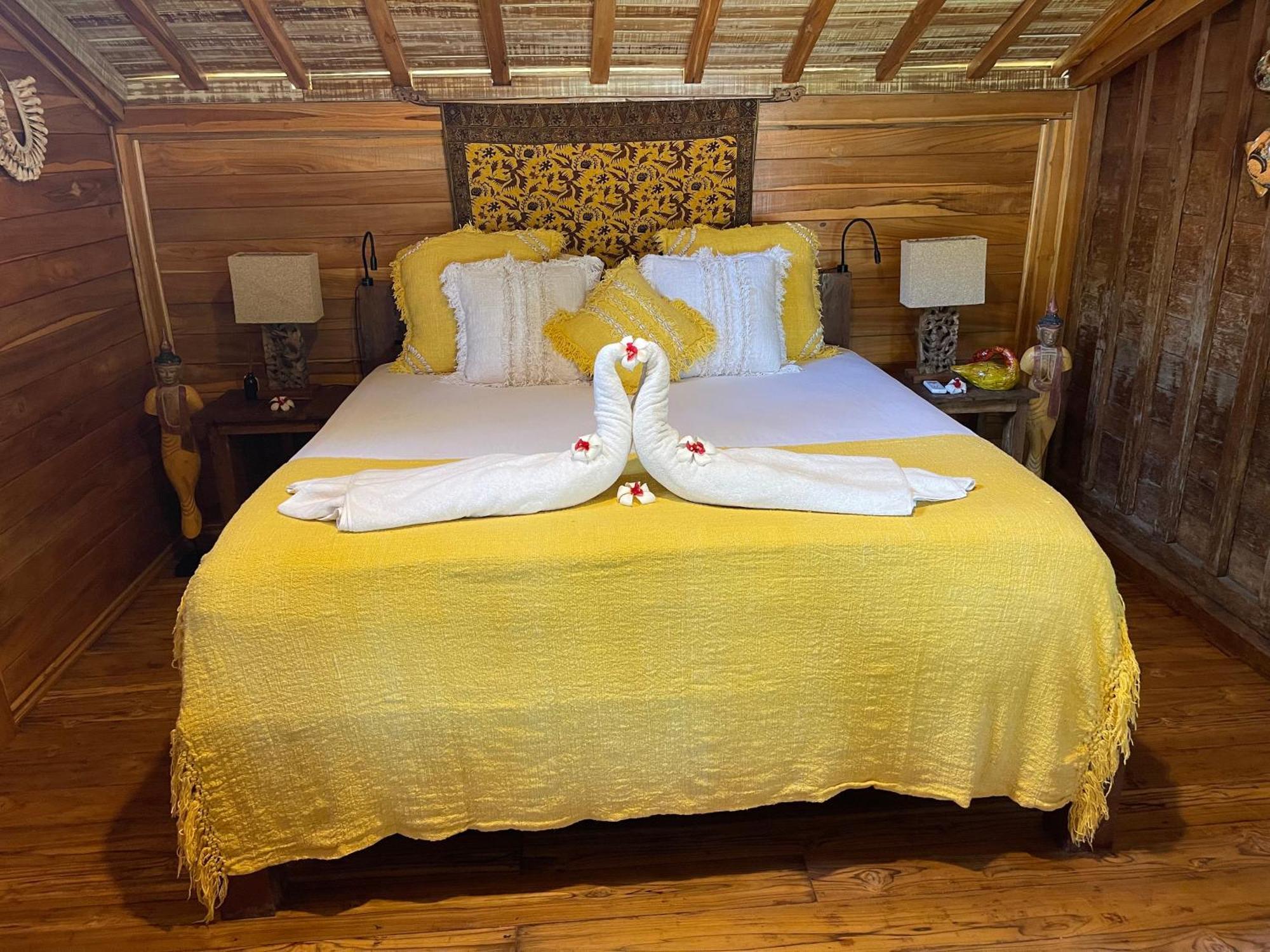 Louka Beach Bali Tianyar Екстериор снимка