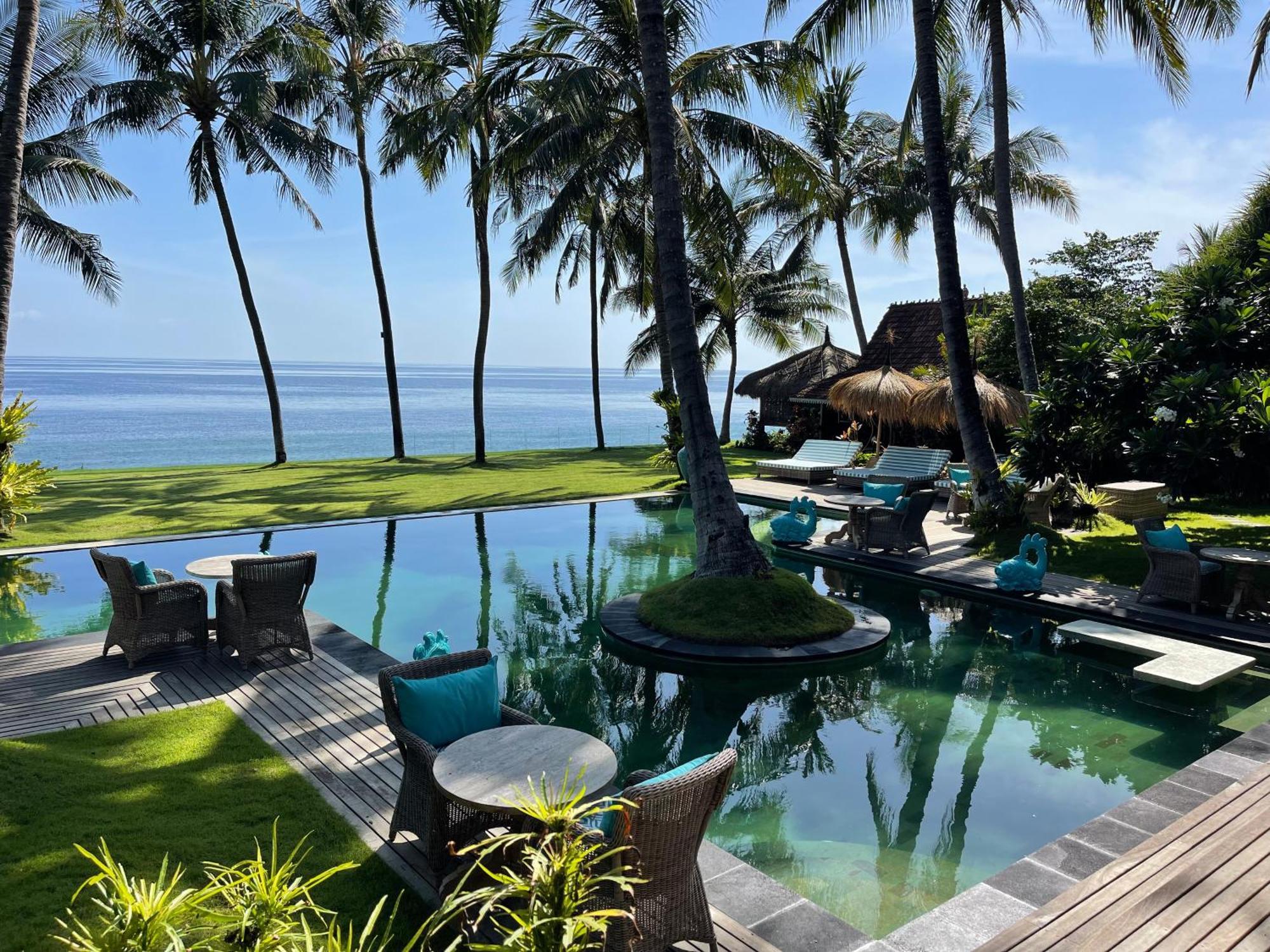 Louka Beach Bali Tianyar Екстериор снимка