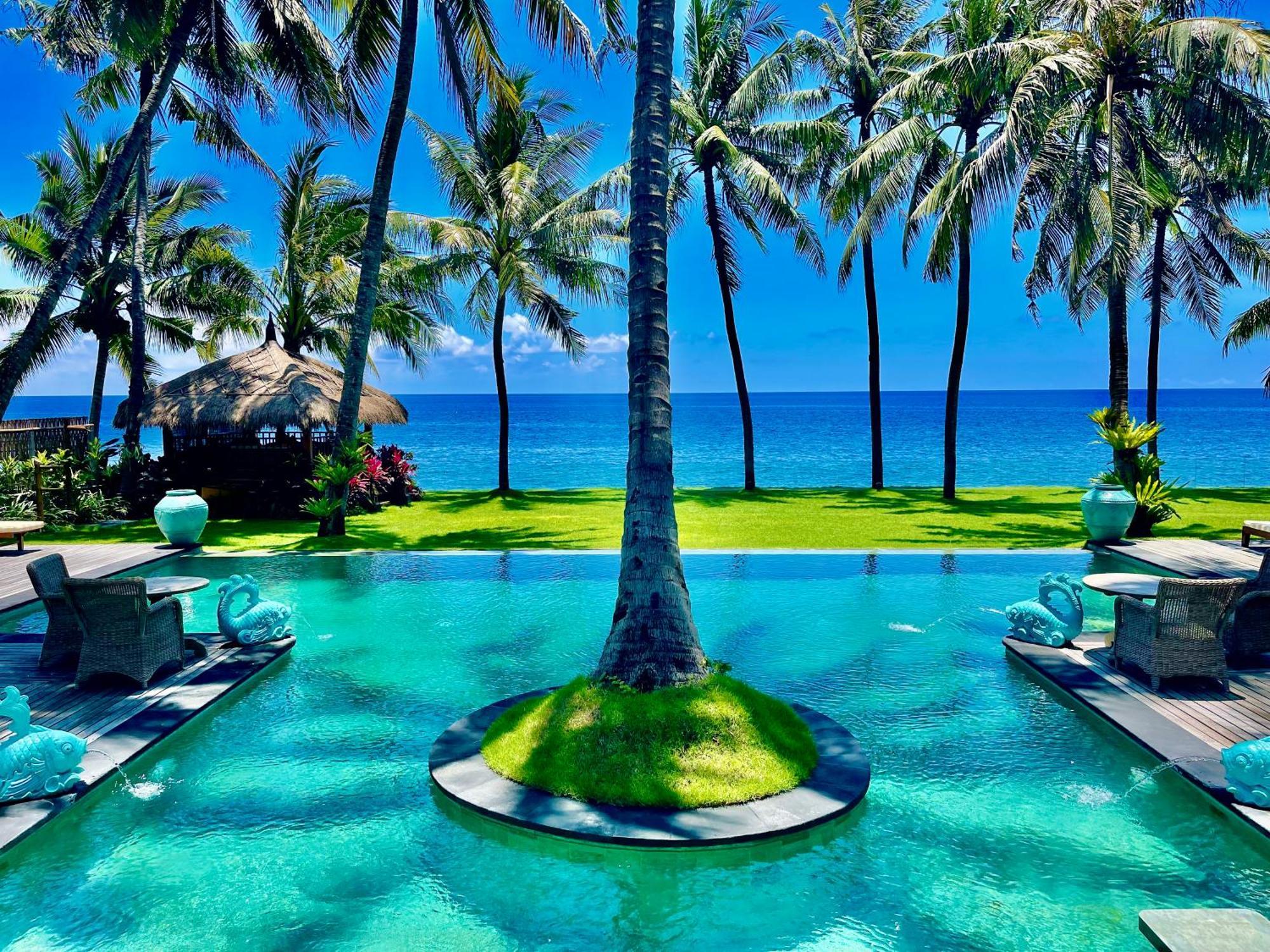Louka Beach Bali Tianyar Екстериор снимка